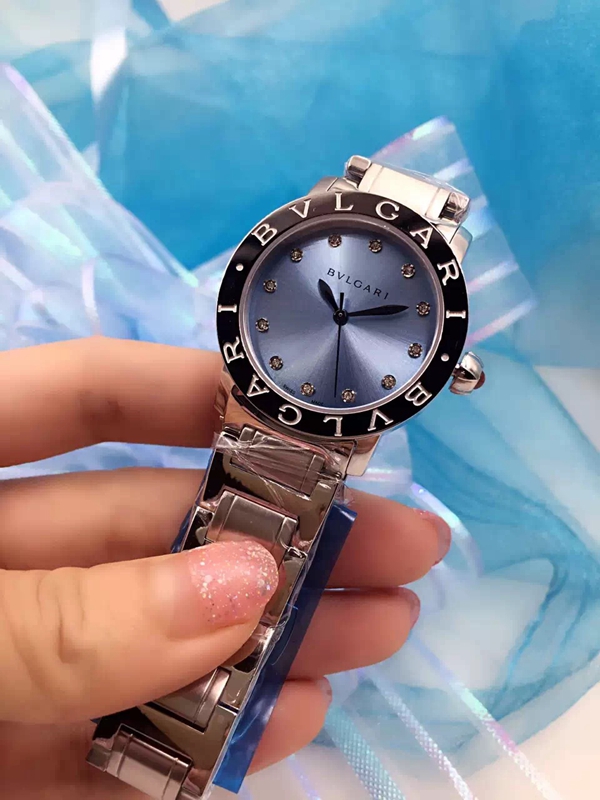 ブルガリ時計正面デザイン